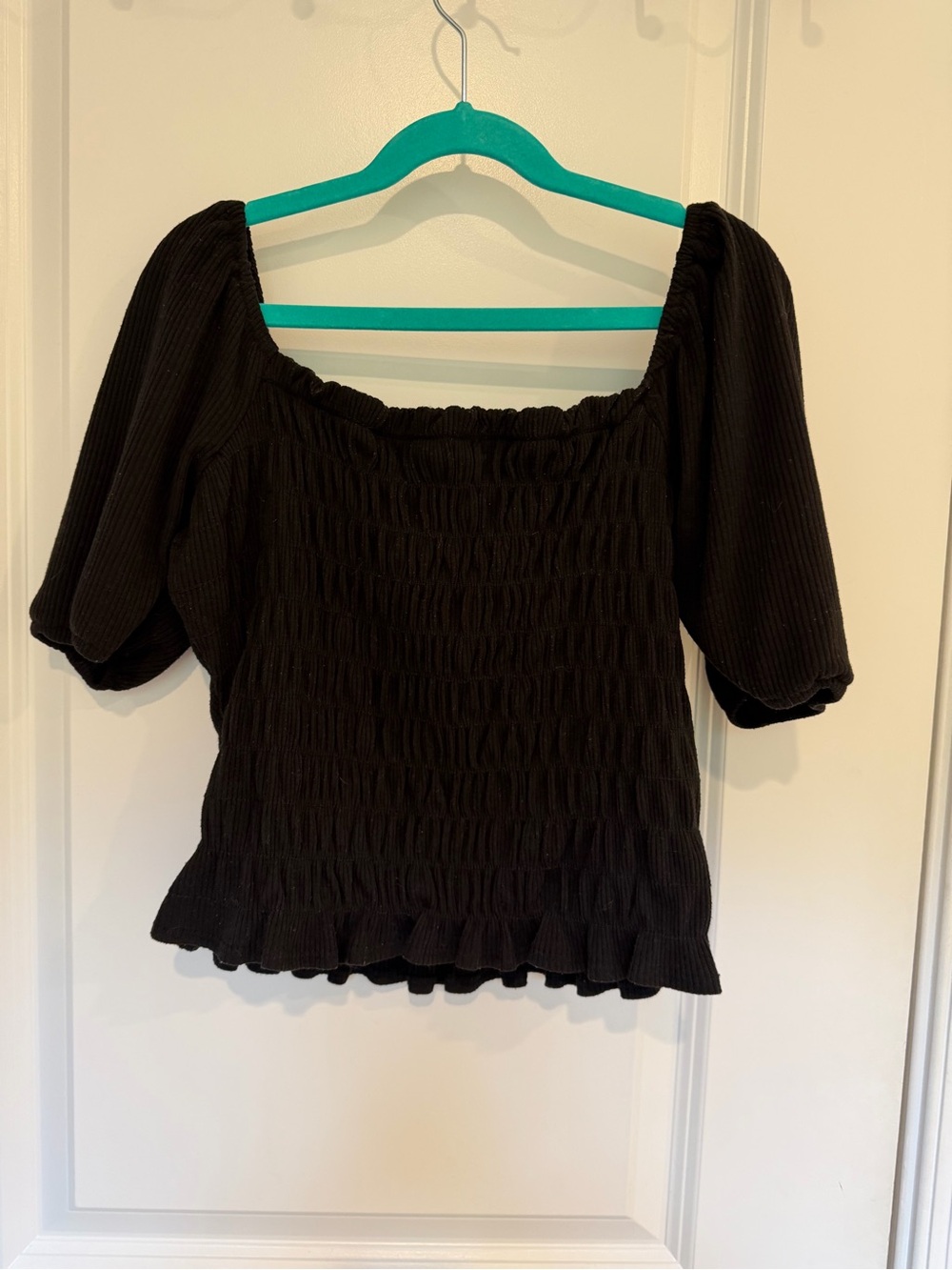 Altard State Womens Crop Top Black Off Shoulder Puff Smocked Ruffles Med - Picture 2 of 6